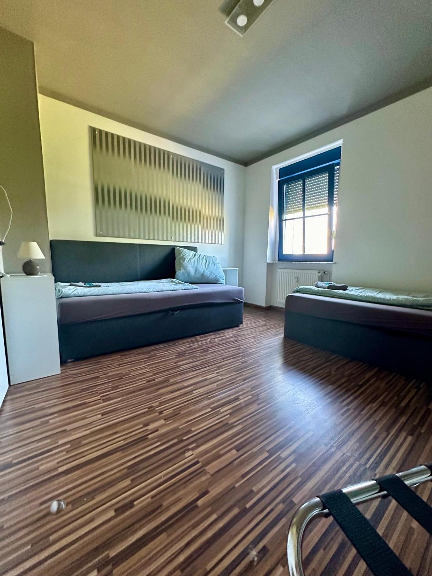 Monteurwohnung Am Flughafen Schkeuditz Exteriör bild